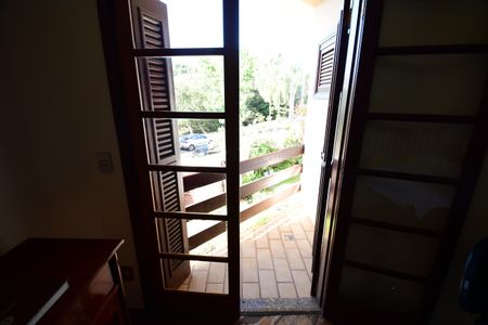 Casa de condomínio à venda com 381m², 4 quartos e 4 vagasQuarto 2 - Sacada