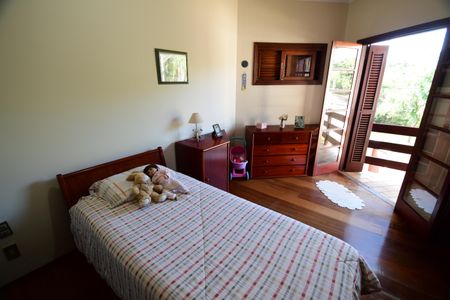 Casa de condomínio à venda com 381m², 4 quartos e 4 vagasQuarto 1