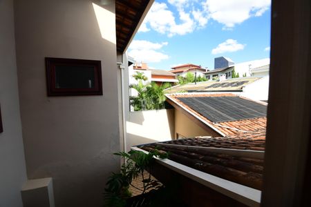 Casa de condomínio à venda com 381m², 4 quartos e 4 vagasEscritório - Vista