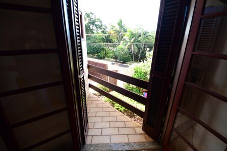 Casa de condomínio à venda com 381m², 4 quartos e 4 vagasQuarto 4 - Suíte Sacada