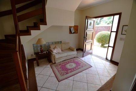 Casa de condomínio à venda com 381m², 4 quartos e 4 vagasHall de entrada