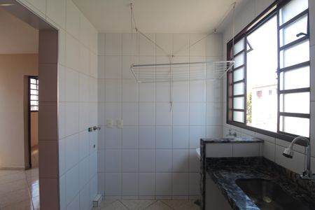 Apartamento para alugar com 40m², 2 quartos e sem vagaCozinha e Área de Serviço