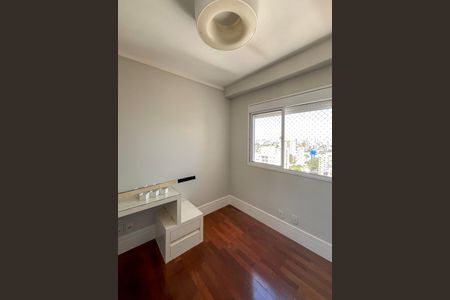 Apartamento à venda com 106m², 2 quartos e 2 vagasQuarto 2