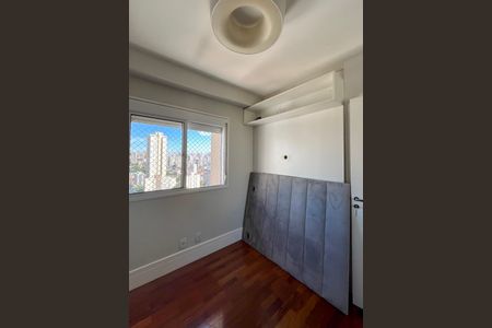 Apartamento à venda com 106m², 2 quartos e 2 vagasQuarto 2