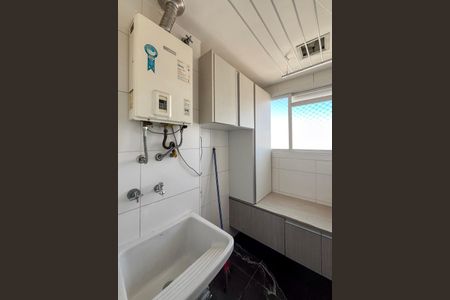 Apartamento à venda com 106m², 2 quartos e 2 vagasÁrea de Serviço