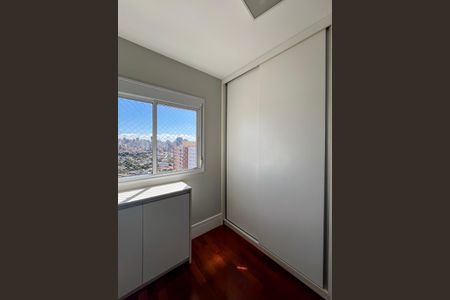 Apartamento à venda com 106m², 2 quartos e 2 vagasCloset