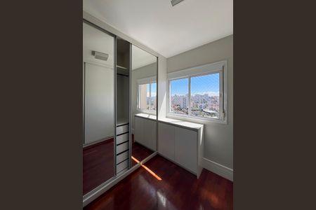 Apartamento à venda com 106m², 2 quartos e 2 vagasSuite 