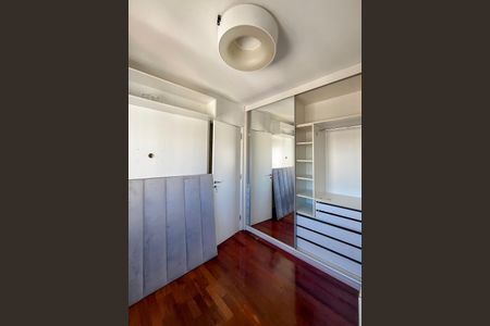 Apartamento à venda com 106m², 2 quartos e 2 vagasQuarto 2