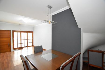 Casa para alugar com 150m², 3 quartos e 1 vagaSala