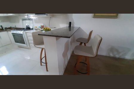 Casa à venda com 280m², 3 quartos e 2 vagasCozinha
