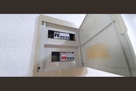 Casa à venda com 280m², 3 quartos e 2 vagasQuadro de Luz