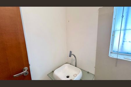 Casa à venda com 162m², 3 quartos e 2 vagasBanheiro da Suíte 2