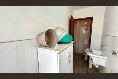 Casa à venda com 162m², 3 quartos e 2 vagasÁrea de Serviço