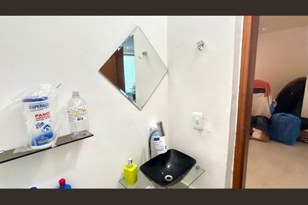 Casa à venda com 162m², 3 quartos e 2 vagasLavabo