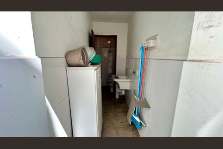 Casa à venda com 162m², 3 quartos e 2 vagasÁrea de Serviço
