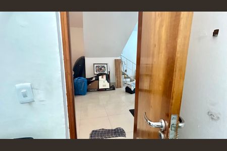 Casa à venda com 162m², 3 quartos e 2 vagasLavabo