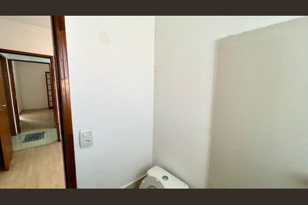 Casa à venda com 162m², 3 quartos e 2 vagasBanheiro da Suíte 1