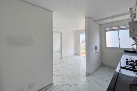 Apartamento à venda com 38m², 2 quartos e 1 vagaSala/Cozinha