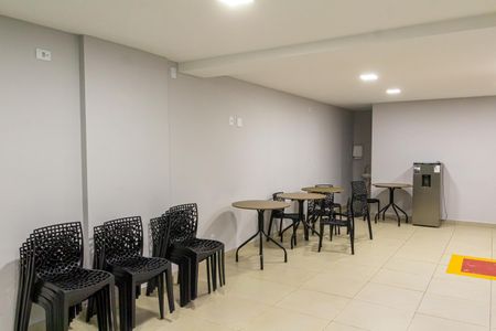 Apartamento para alugar com 50m², 2 quartos e 1 vagaÁrea comum - Salão de festas