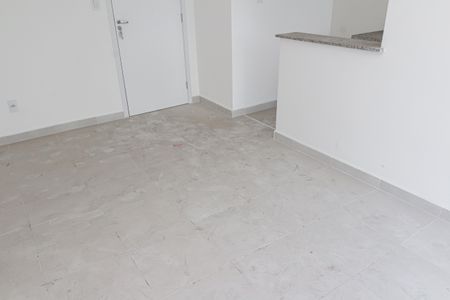 Sala de apartamento para alugar com 2 quartos, 50m² em Campo Grande, Rio de Janeiro