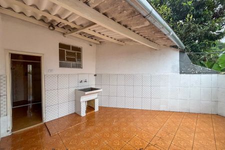Casa de condomínio à venda com 350m², 5 quartos e 1 vaga Casa de condomínio à venda com 350m², 5 quartos e 1 vagaCasa 2 - Area de serviço