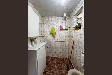 Casa de condomínio à venda com 350m², 5 quartos e 1 vaga Casa de condomínio à venda com 350m², 5 quartos e 1 vagaCasa 1 - Banheiro