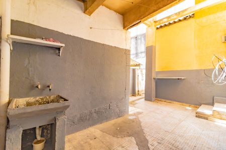 Casa para alugar com 60m², 1 quarto e 1 vaga