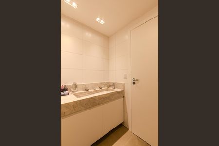 Apartamento para alugar com 160m², 2 quartos e 3 vagasBanheiro da Suíte 2