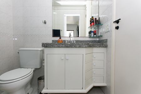 Apartamento à venda com 93m², 3 quartos e 2 vagasBanheiro da Suíte 2