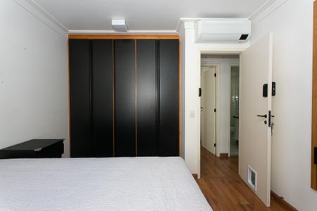 Apartamento à venda com 93m², 3 quartos e 2 vagasSuíte 1