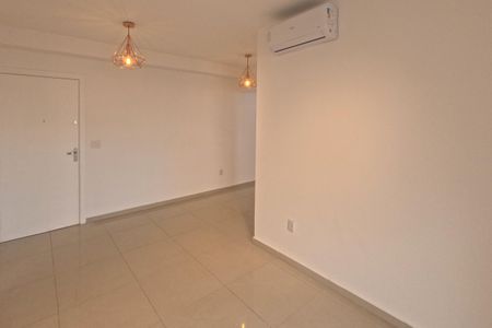 Sala de apartamento para alugar com 2 quartos, 67m² em Campo Grande, Santos
