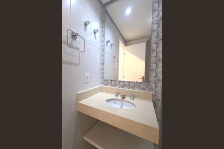 Apartamento para alugar com 67m², 2 quartos e 1 vagaBanheiro 2