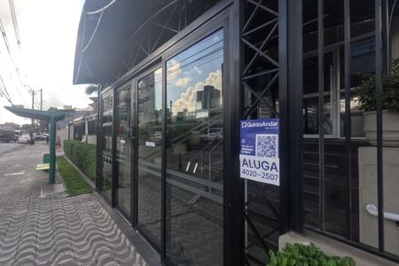 Apartamento para alugar com 67m², 2 quartos e 1 vagaFachada | Adesivo/Placa Quintoandar instalado 