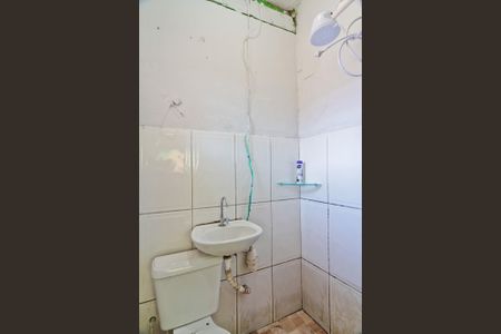 Banheiro de kitnet/studio para alugar com 1 quarto, 30m² em Vila Itaberaba, São Paulo