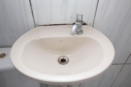 Banheiro de casa para alugar com 1 quarto, 30m² em Vila Itaberaba, São Paulo