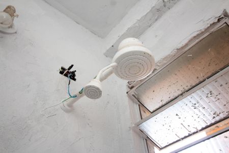 Banheiro de casa para alugar com 1 quarto, 30m² em Vila Itaberaba, São Paulo