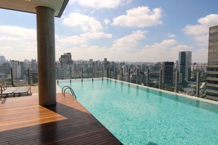 Apartamento à venda com 36m², 1 quarto e 1 vagaÁrea comum - Piscina