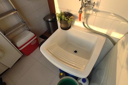 Apartamento à venda com 75m², 2 quartos e 1 vagaÁrea de Serviço