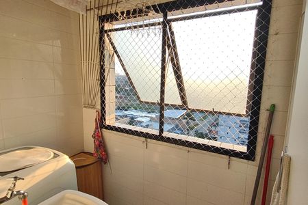 Apartamento à venda com 75m², 2 quartos e 1 vagaÁrea de Serviço