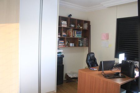 Quarto de apartamento à venda com 2 quartos, 75m² em Fundação, São Caetano do Sul