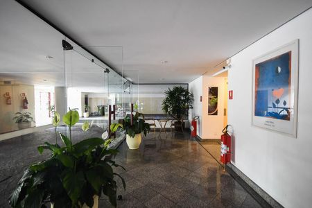 Apartamento para alugar com 55m², 1 quarto e 1 vagaHall Social