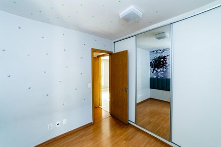 Apartamento à venda com 88m², 3 quartos e 2 vagas Apartamento à venda com 88m², 3 quartos e 2 vagasQuarto 2