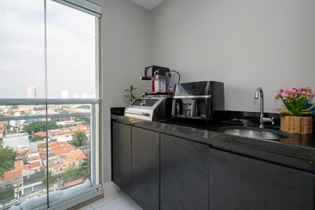 Sacada de apartamento à venda com 1 quarto, 53m² em Vila Alexandria, São Paulo