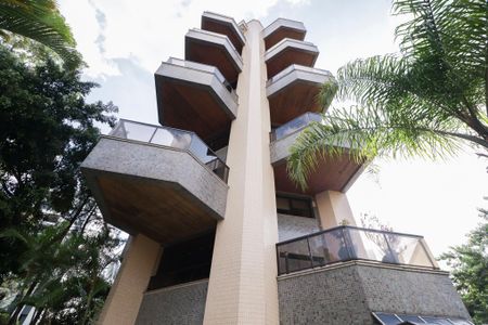 Apartamento à venda com 365m², 5 quartos e 4 vagasFachada