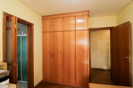 Apartamento à venda com 365m², 5 quartos e 4 vagasSuíte 3
