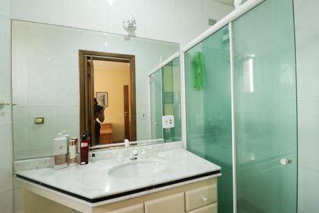 Apartamento à venda com 365m², 5 quartos e 4 vagasBanheiro da Suíte 3