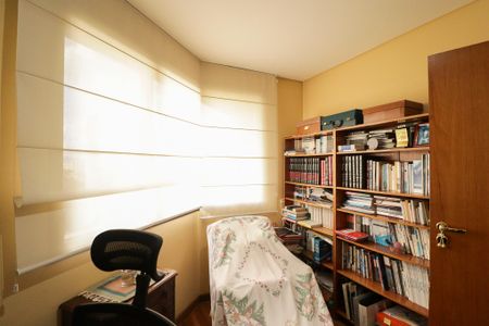 Apartamento à venda com 365m², 5 quartos e 4 vagasEscritório