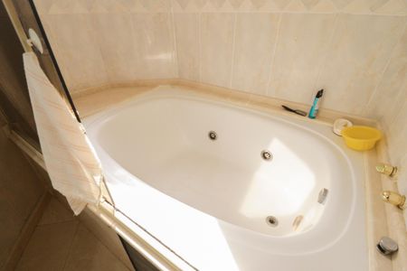 Apartamento à venda com 365m², 5 quartos e 4 vagasBanheiro da Suíte 4