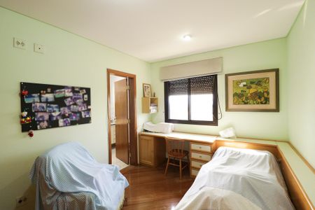 Apartamento à venda com 365m², 5 quartos e 4 vagasSuíte 2