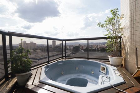 Apartamento à venda com 365m², 5 quartos e 4 vagasJacuzzi